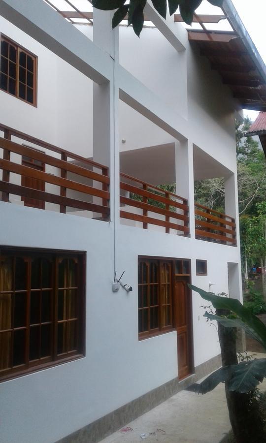Illariy Tampu Ecoalbergue Oxapampa Extérieur photo